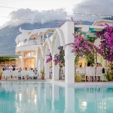 Drymades Resort Dhërmi